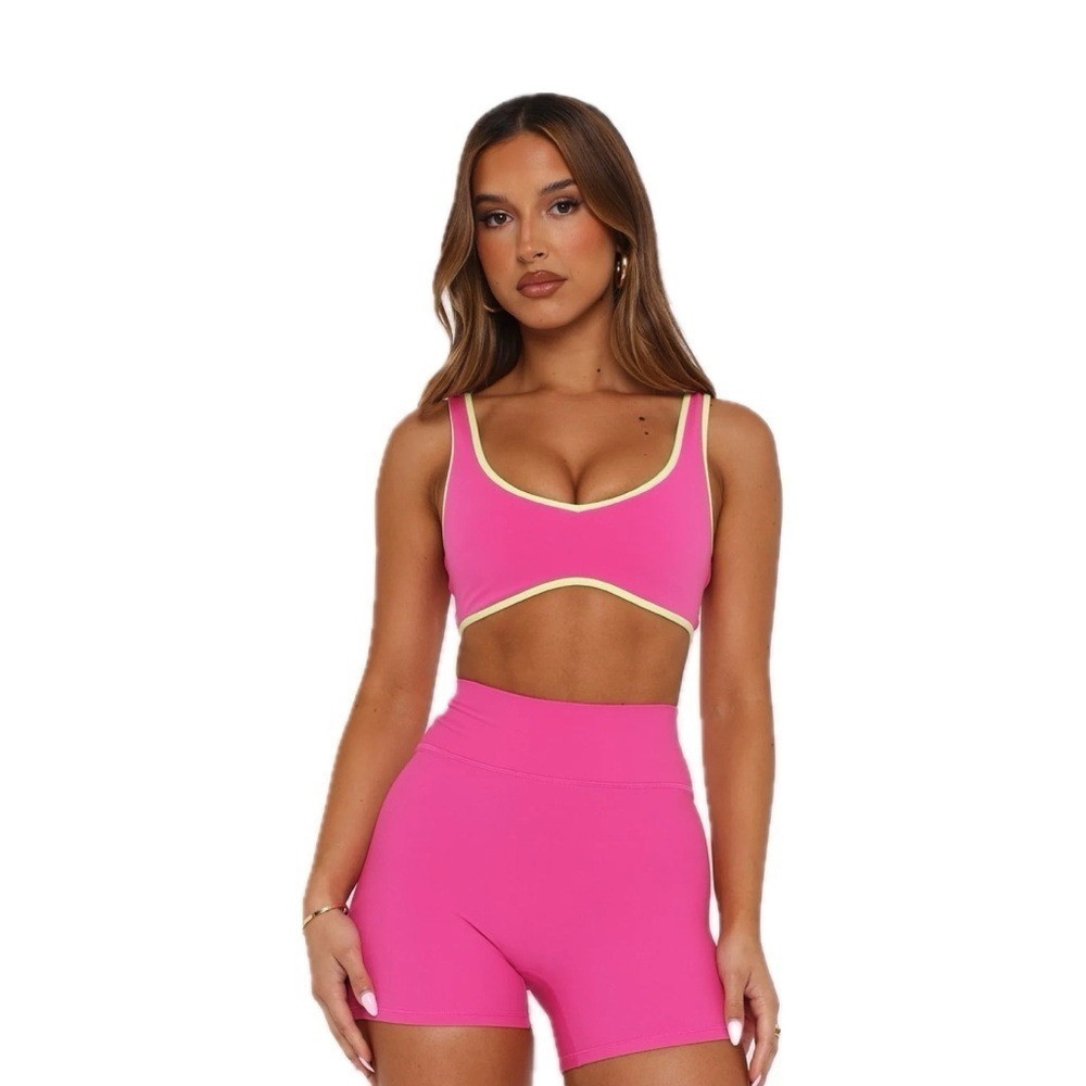 ❌SOLD❌ White Fox I'll Prove It Sports Crop Bubblegum/Citrus
NWT